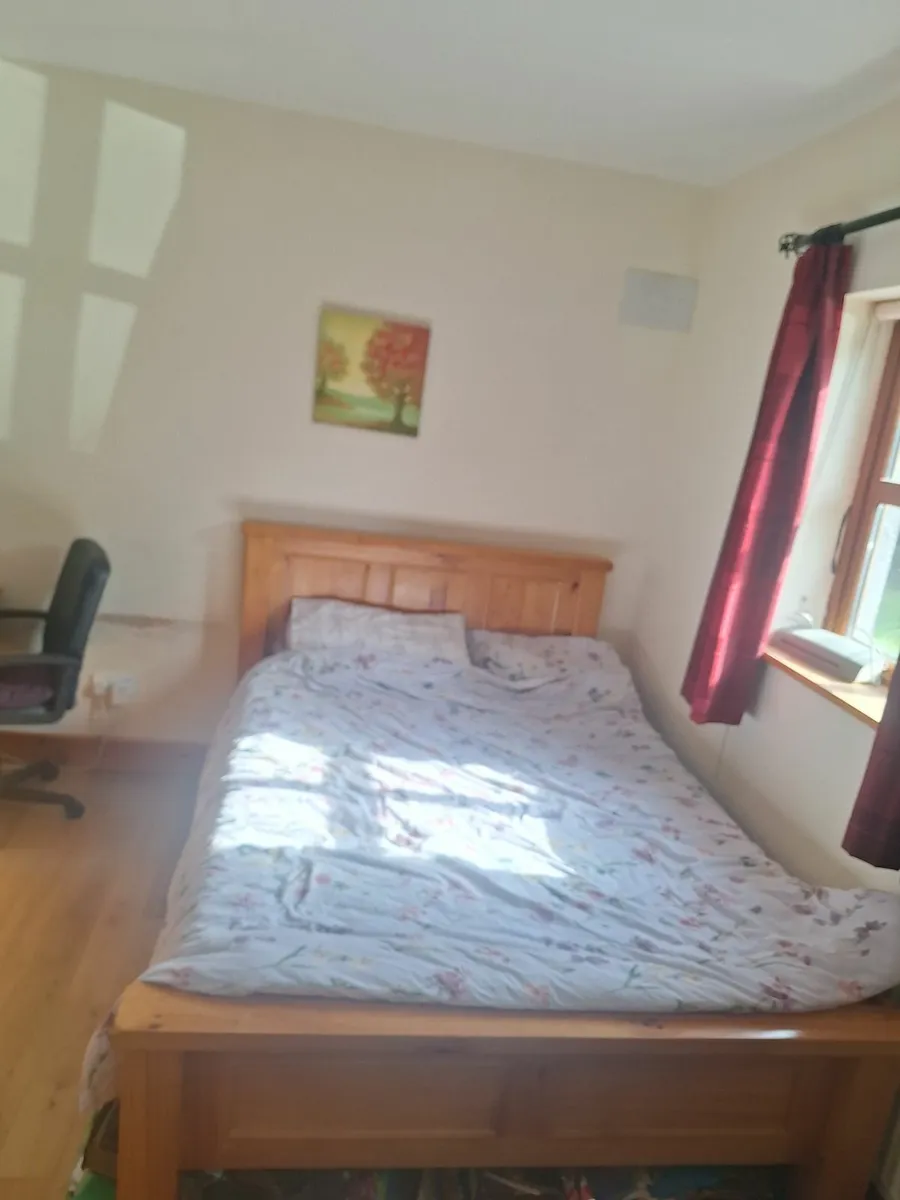 Bed - Image 1