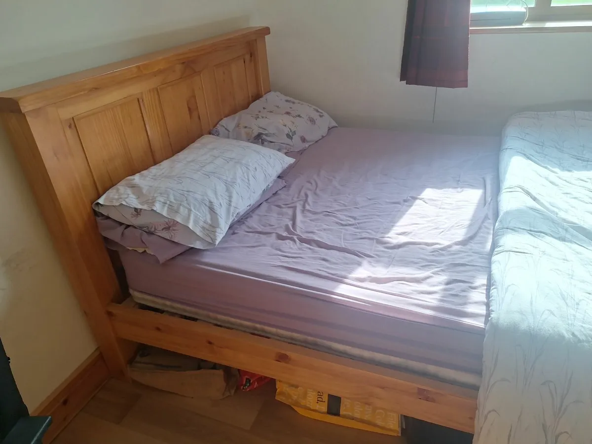 Bed - Image 2