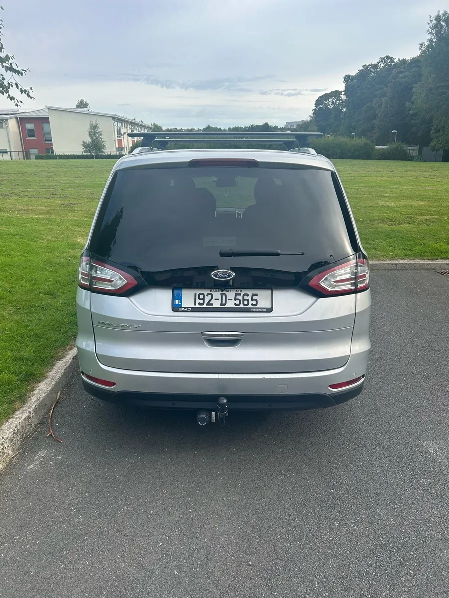 TITANIUM 2.0 Diesel Automatic - Image 2