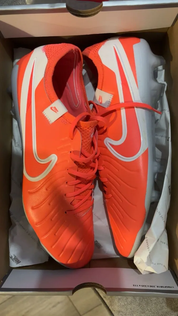 Nike tiempo legends 10 elite UK 11 - Image 2