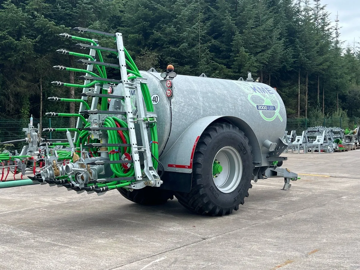 KME Agri 2000 Gallon Tanks - Image 4