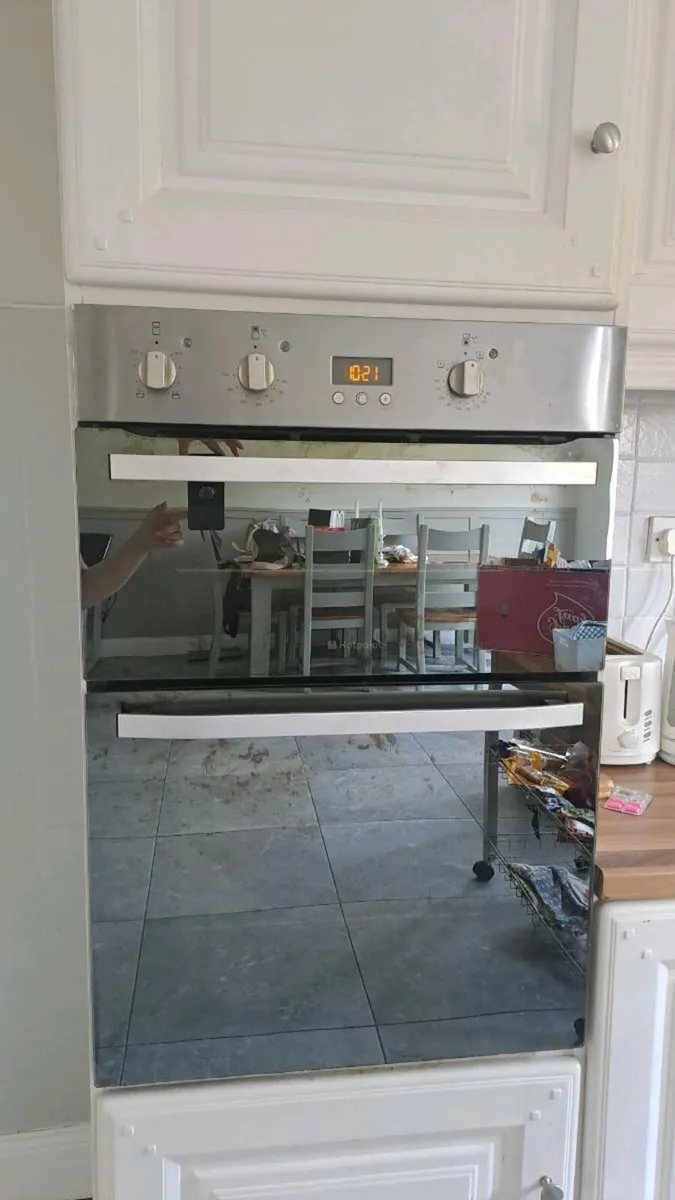 Hotpoint duel oven and grill