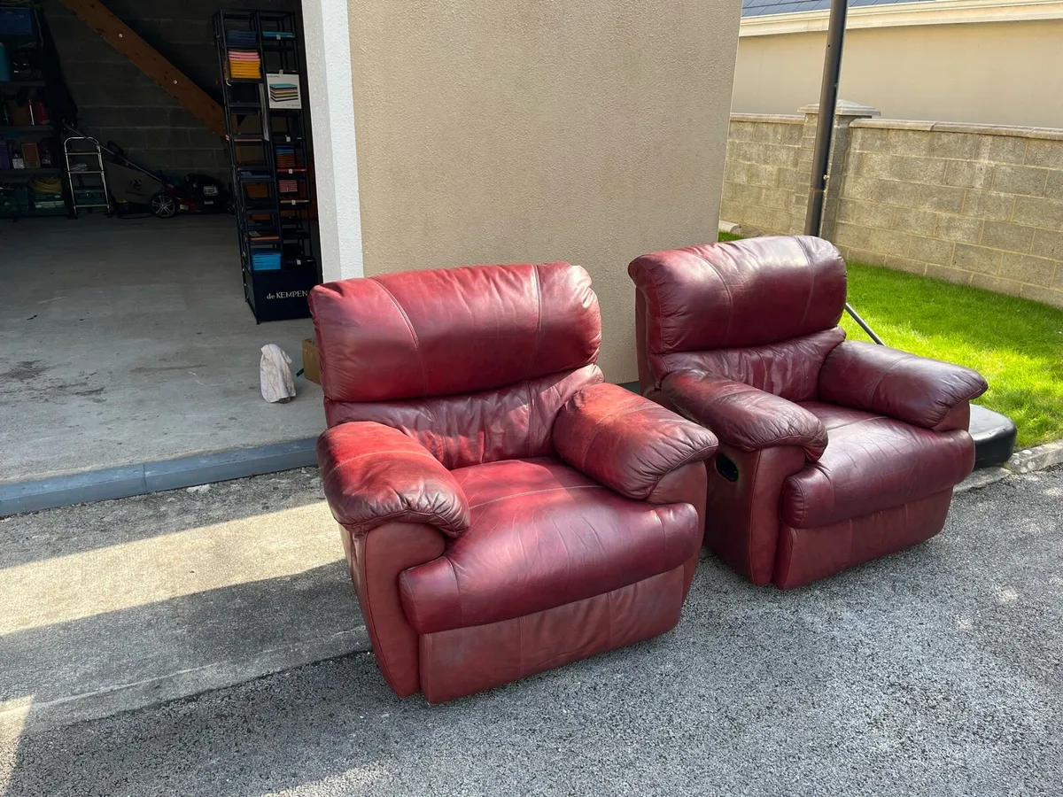 Free set of armchairs - Image 2
