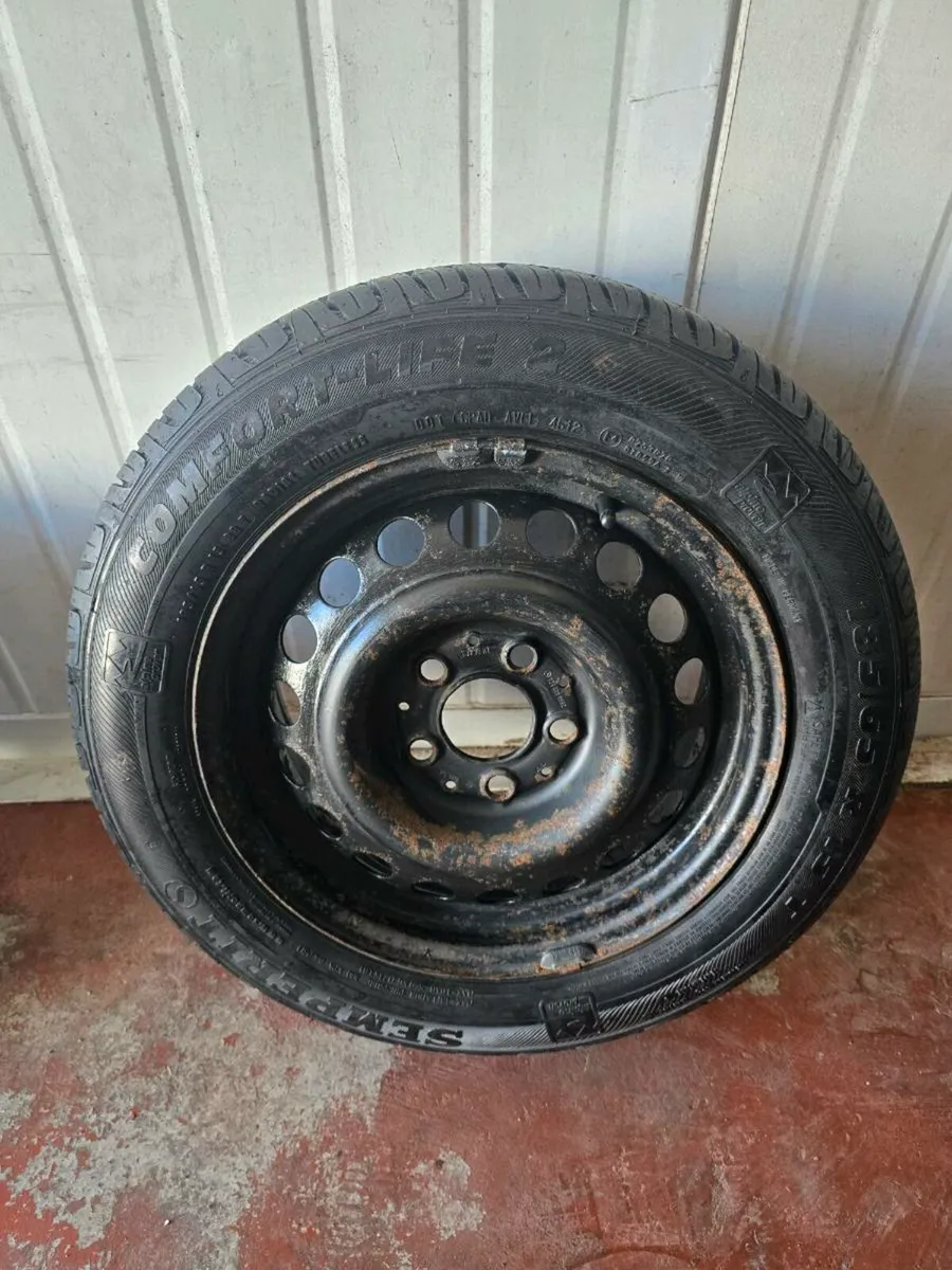 Mercedes w124 spare wheel - Image 1