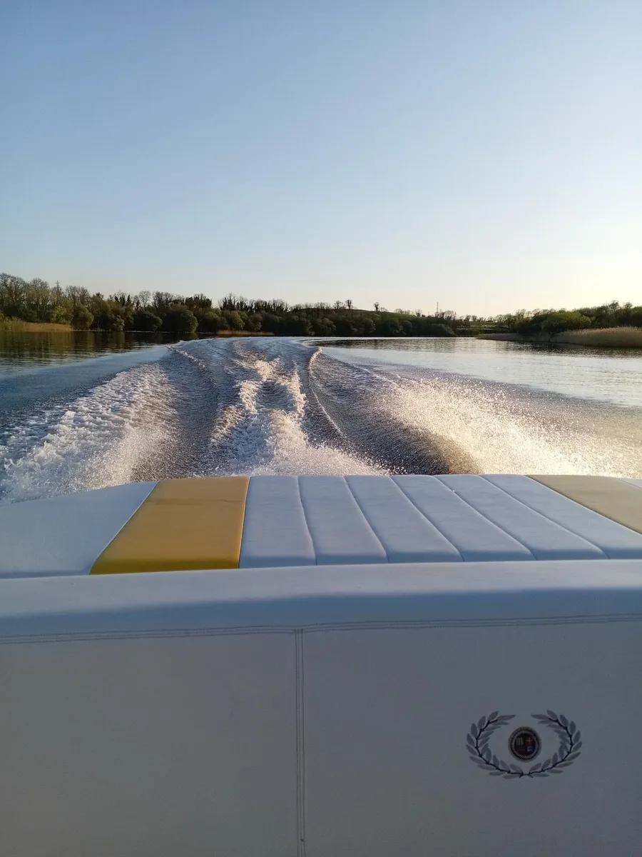 Grew speed boat - Image 3