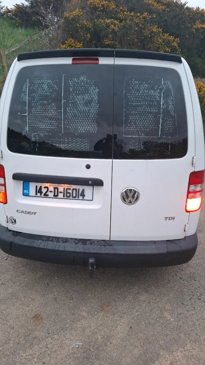 Volkswagen Caddy 2014 - Image 2