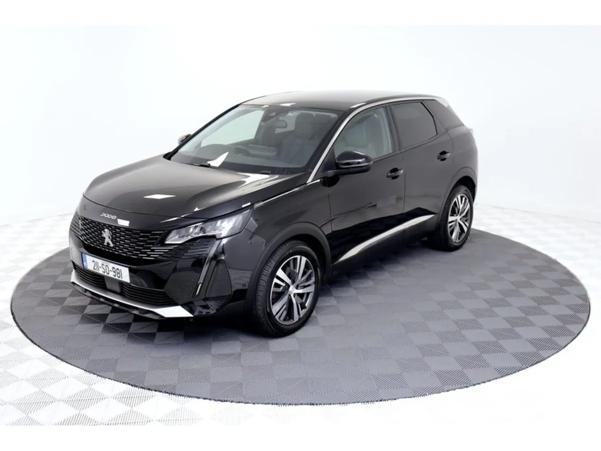 Peugeot 3008 *AUTO * Allure 1.5 Diesel 130HP - Image 4