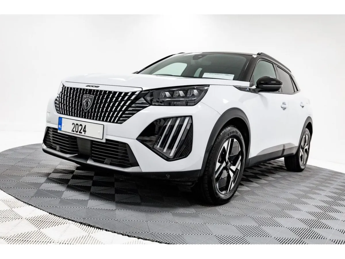 Peugeot 2008 E-GT 50kWh 136HP - Image 4