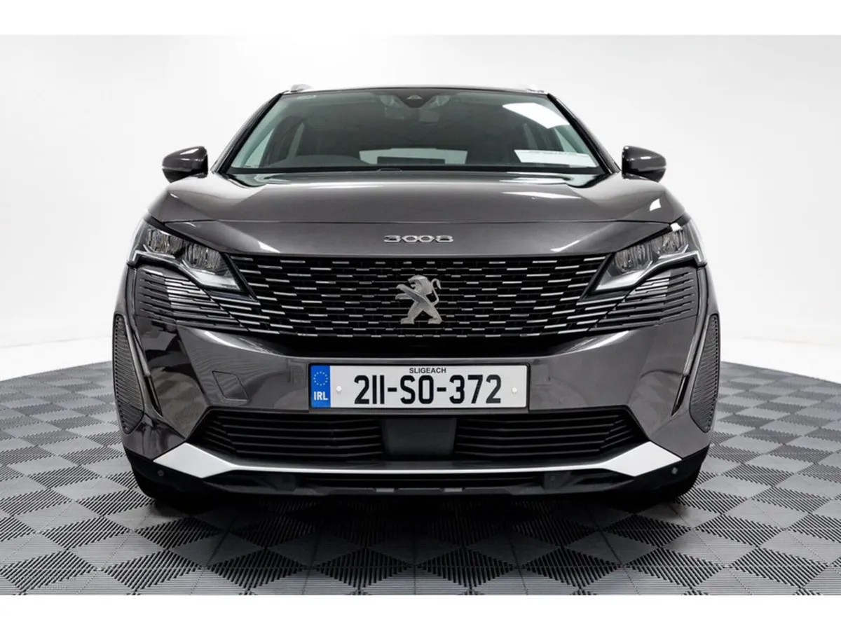 Peugeot 3008 Allure 1.6 Petrol PHEV Auto 225HP - Image 3
