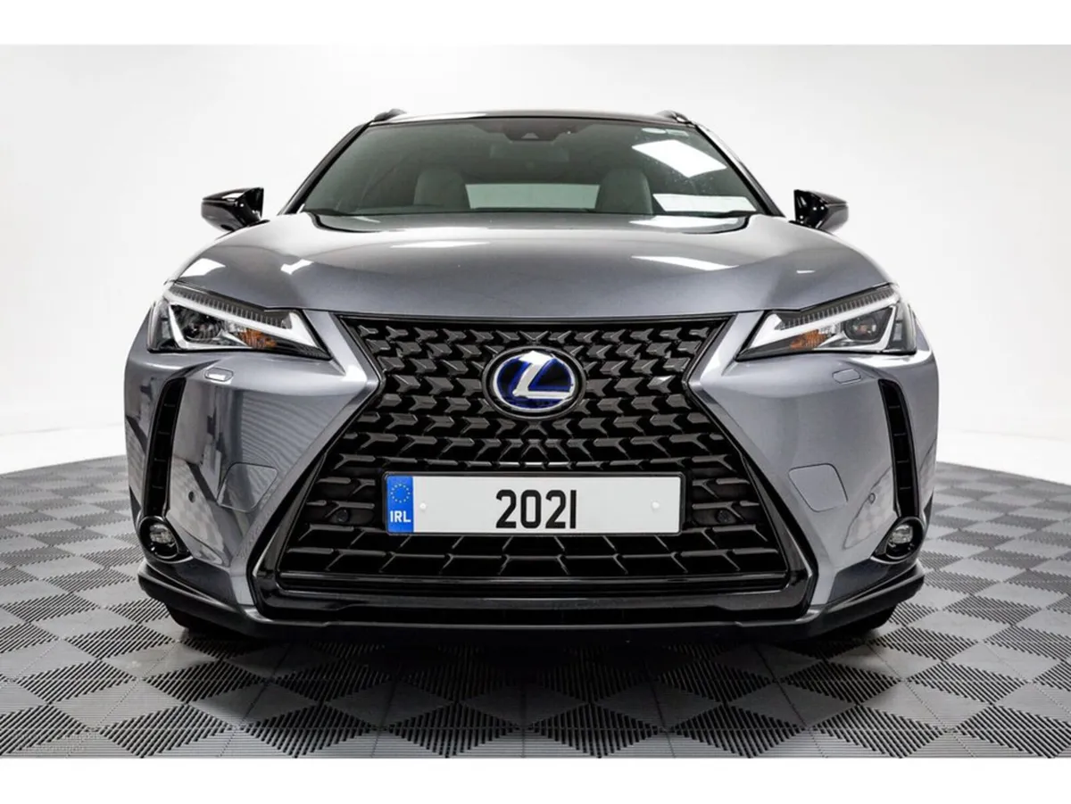 Lexus UX 300e 54.3kWh 205HP - Image 3