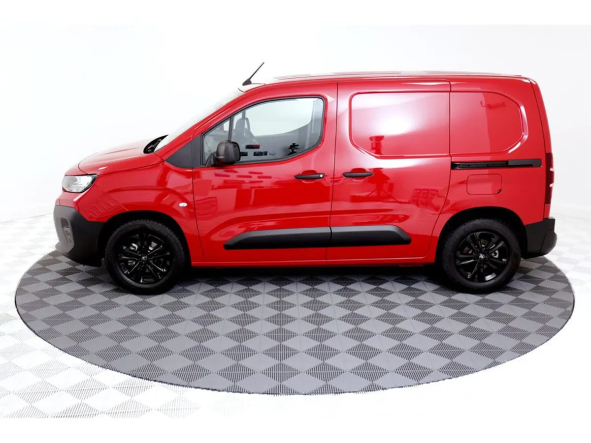 Citroen Berlingo LX PLUS 1.5 Diesel 100HP 650kg, U - Image 4