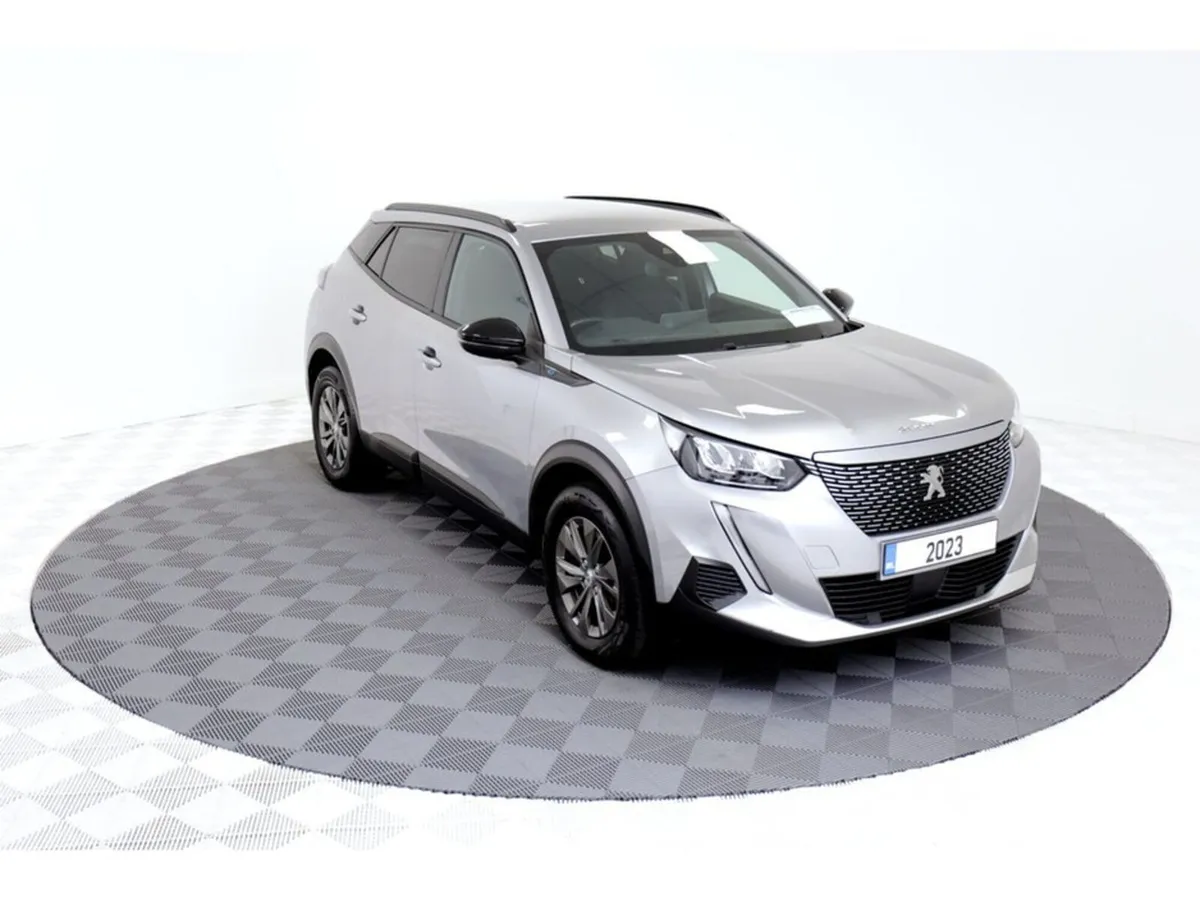 Peugeot 2008 E-Active Premium Plus 50kWh 136HP - Image 1