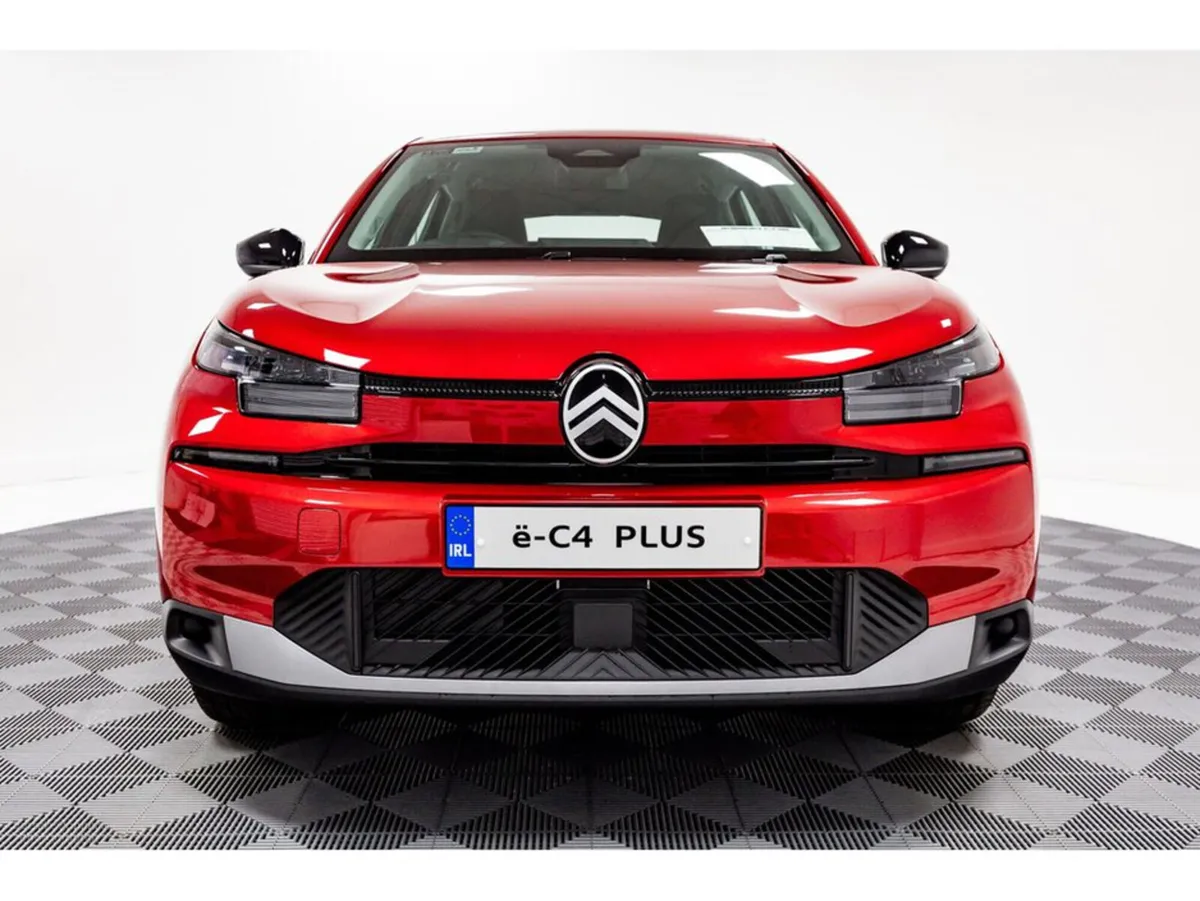 Citroen C4 ë-PLUS 54kWh 156HP - Image 3