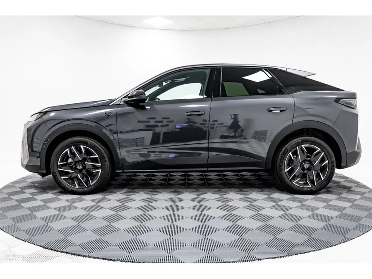 Peugeot 3008 *High Spec GT Model* HYBRID Auto 145H - Image 4