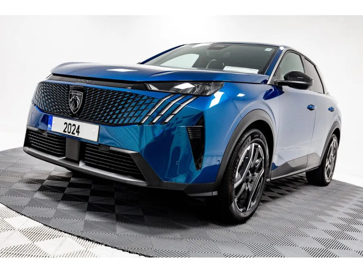 Peugeot 3008 E-Allure 73kWh 210BHP - Image 4