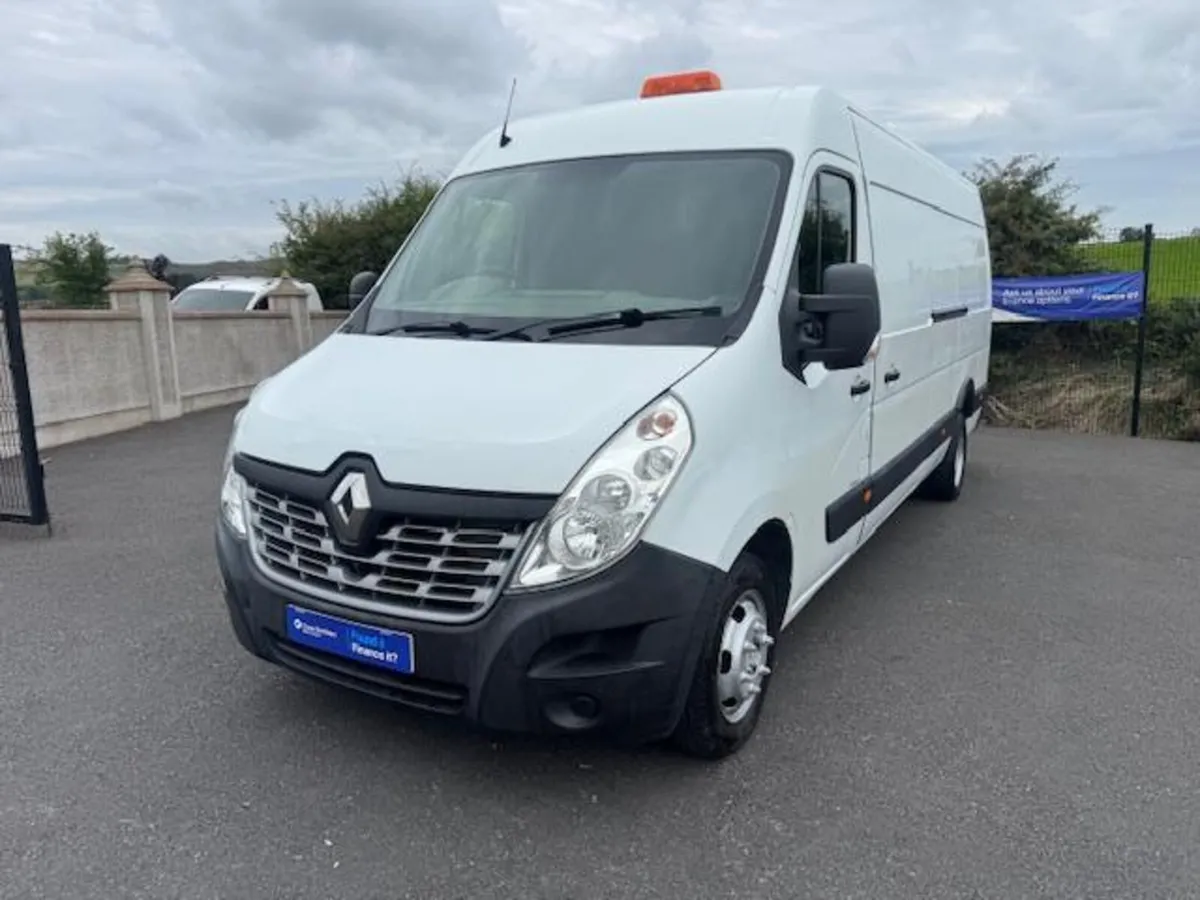 Renault Master LWB - Northern Ireland Registered - Image 3