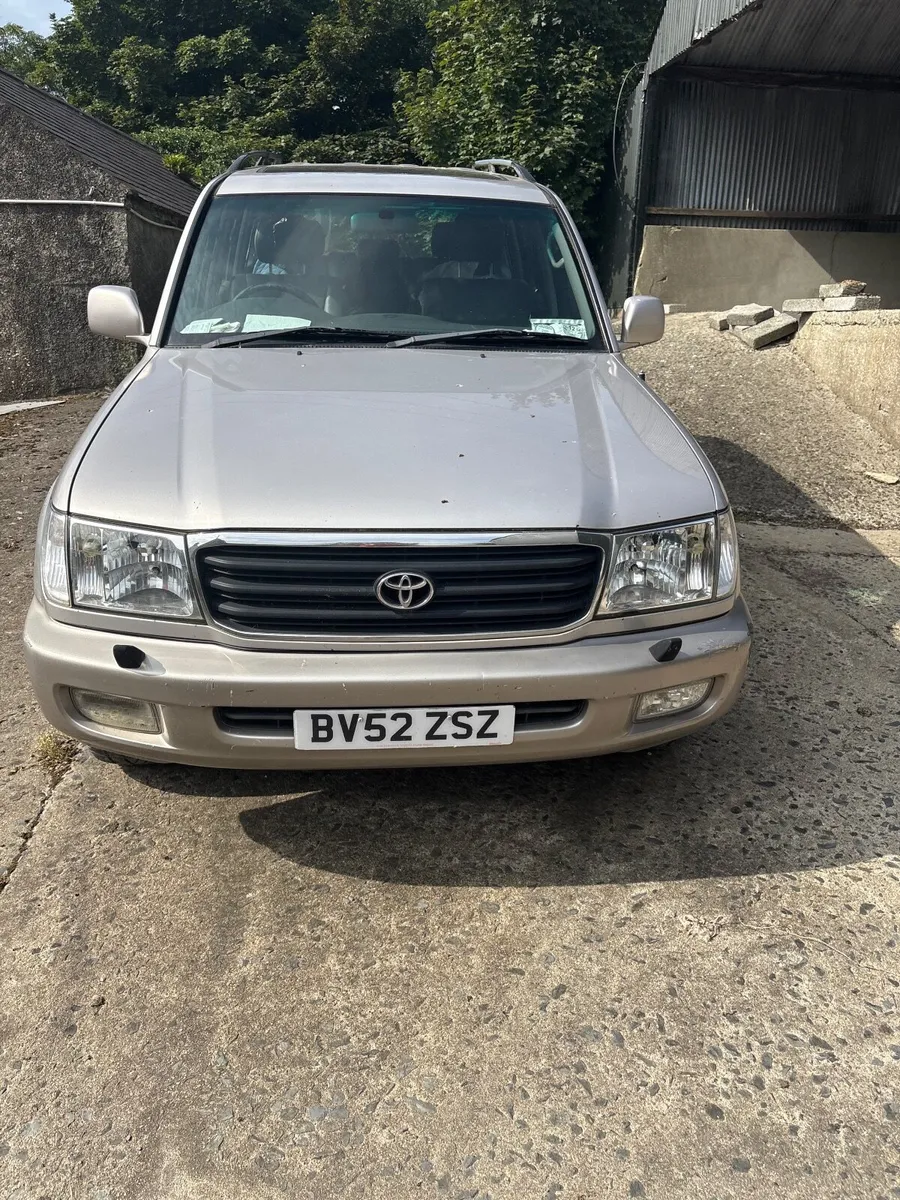 Toyota land cruiser - Image 2