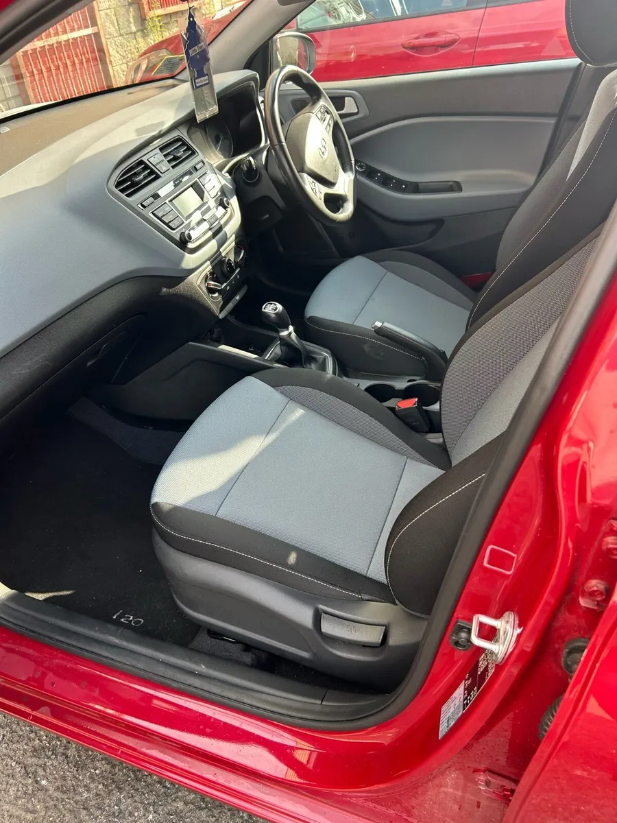 Hyundai i20 2018 - Image 4