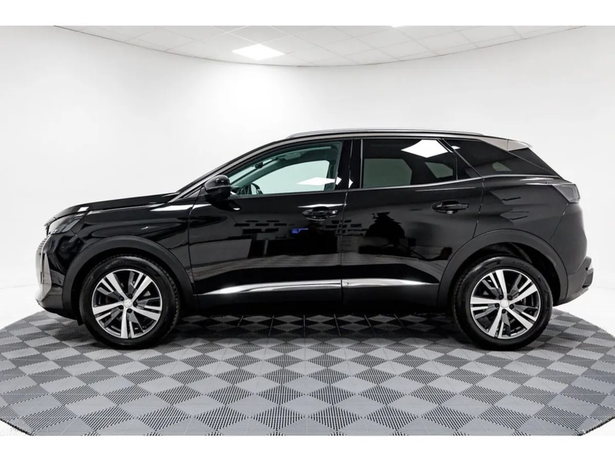 Peugeot 3008 Allure 1.2 Petrol 130HP - Image 4