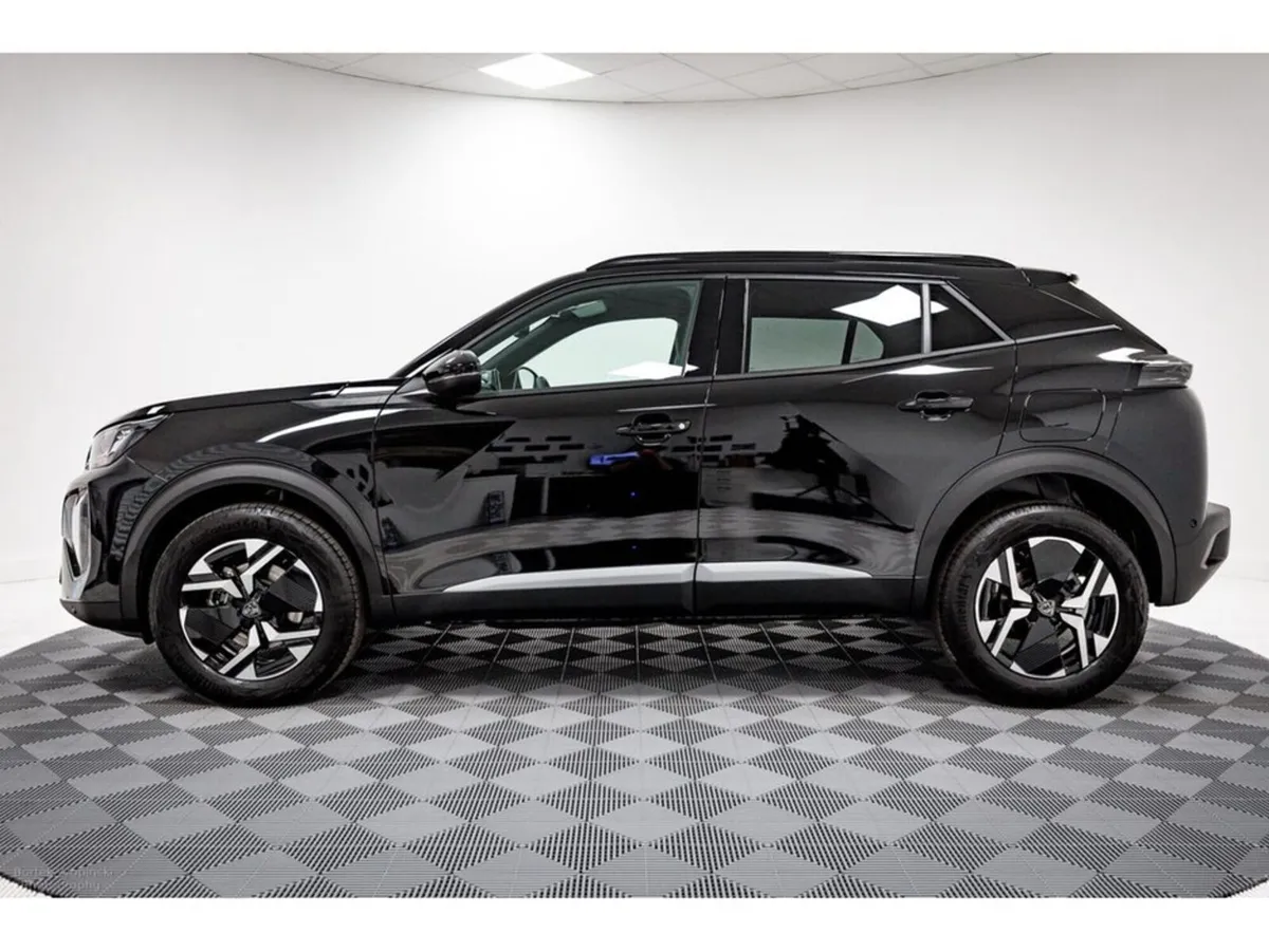Peugeot 2008 Allure HYBRID Auto 145HP - Includes P - Image 4
