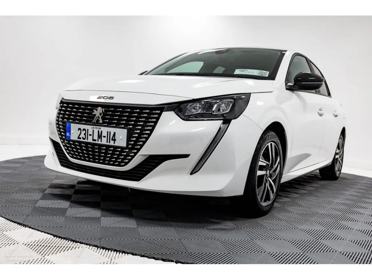 Peugeot 208 Active 1.2 Petrol 75HP - Image 4