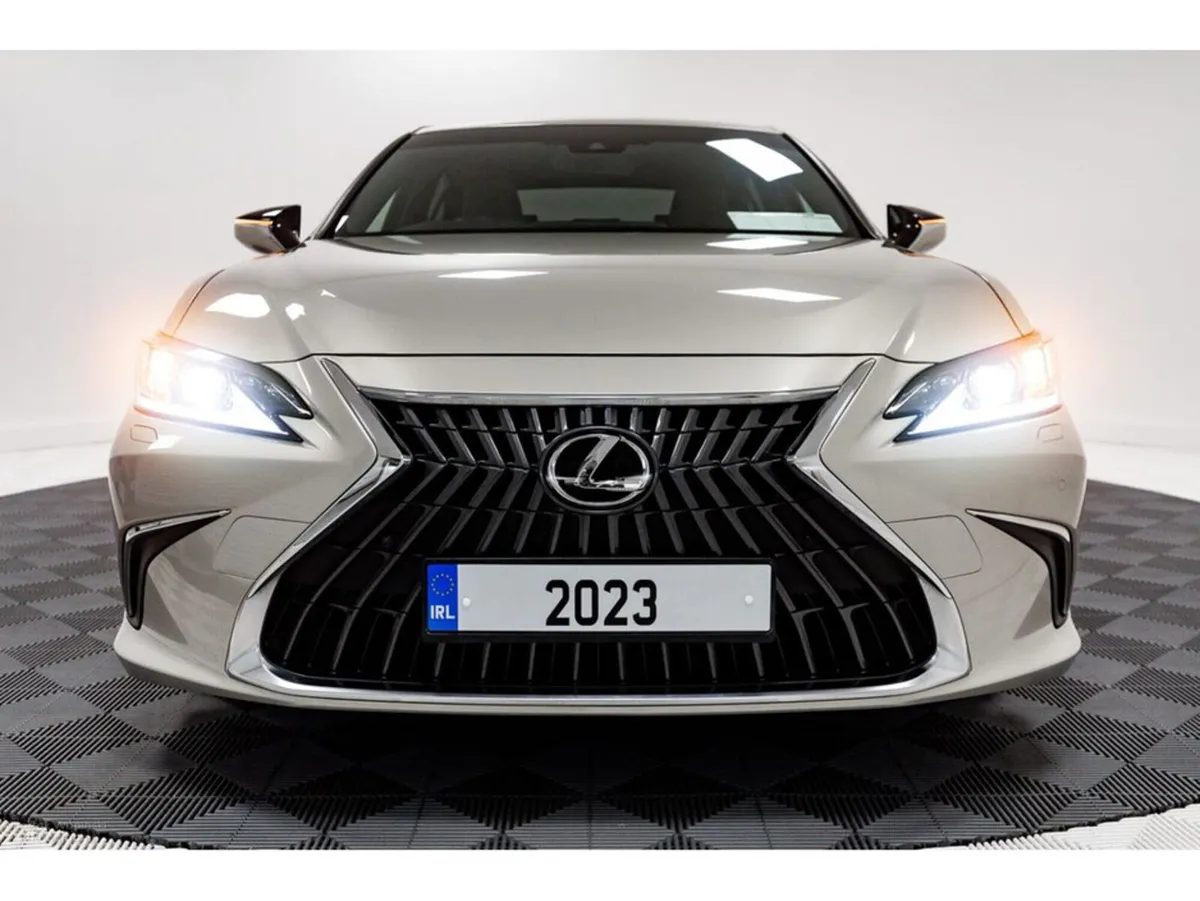 Lexus ES Dual VVT-I 2.5 Hybrid Auto 220HP - Image 3