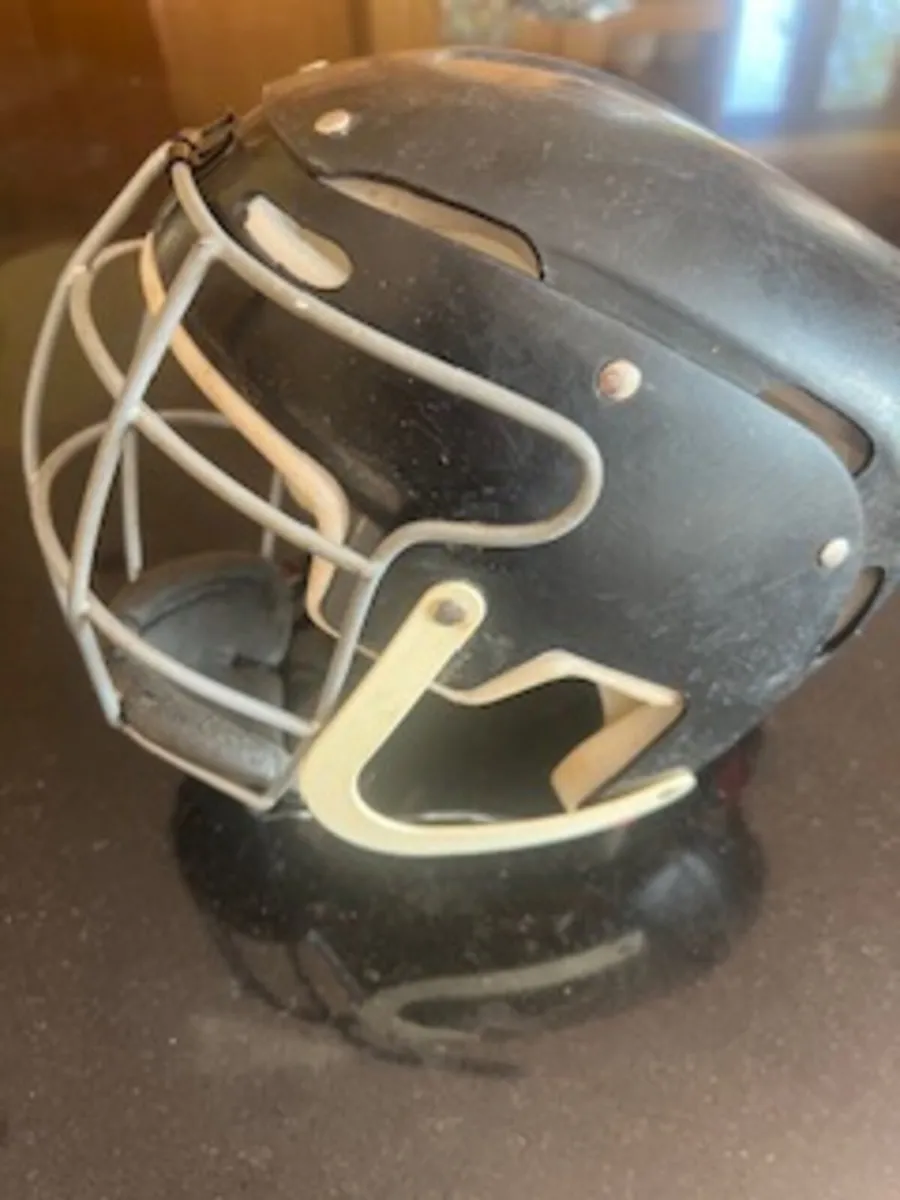 Hurling Helmet - Image 3