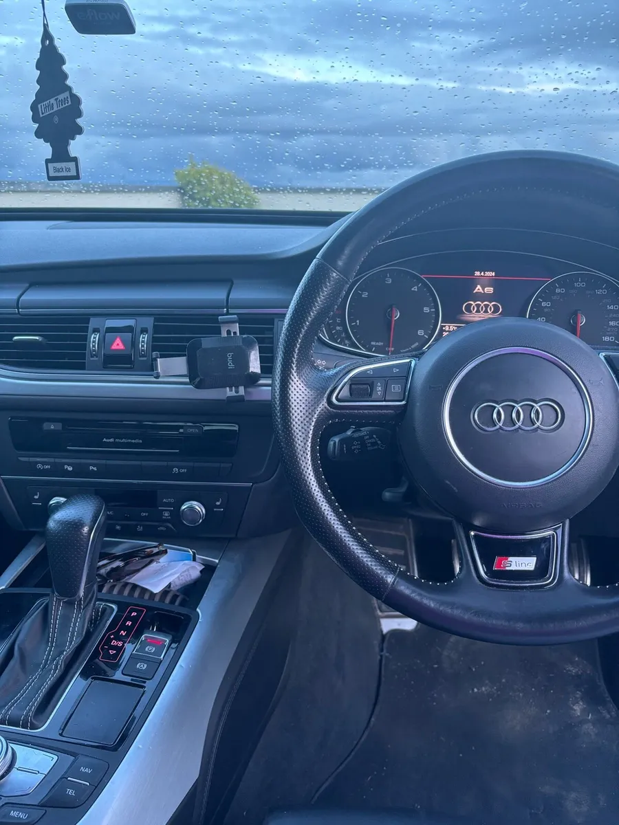 Audi A6 Automatic Saloon TDI ultra Black Edition - Image 2