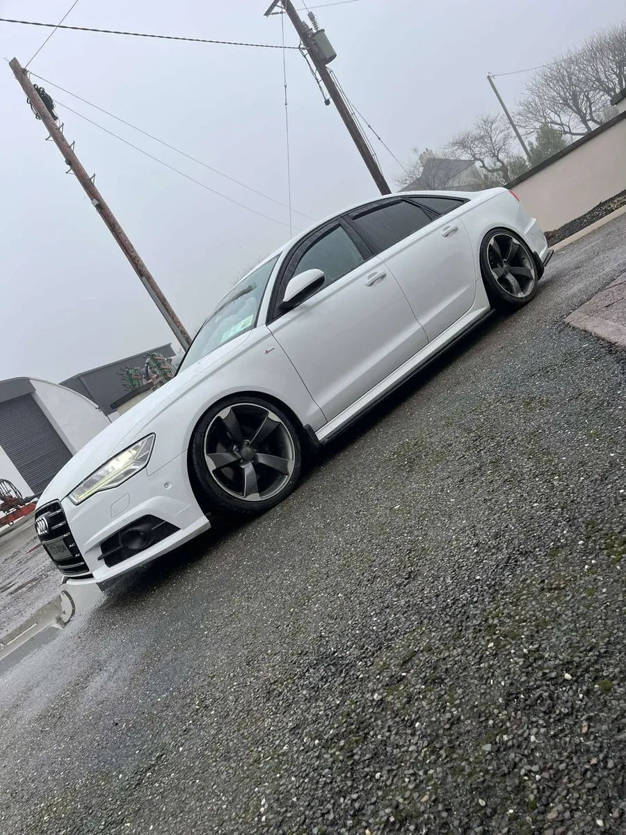 Audi A6 Automatic Saloon TDI ultra Black Edition - Image 1