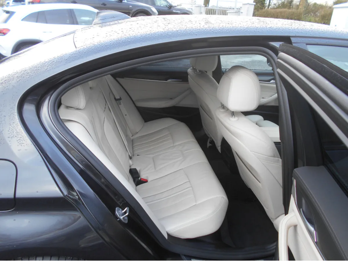 BMW 5-Series 520D M Sport AUTO (CREAM LEATHER) - Image 3