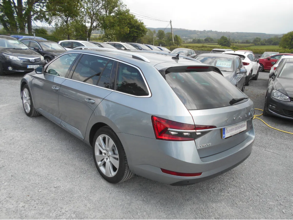 Skoda Superb SE L TDI S-A DSG (BLACK LEATHER) - Image 4