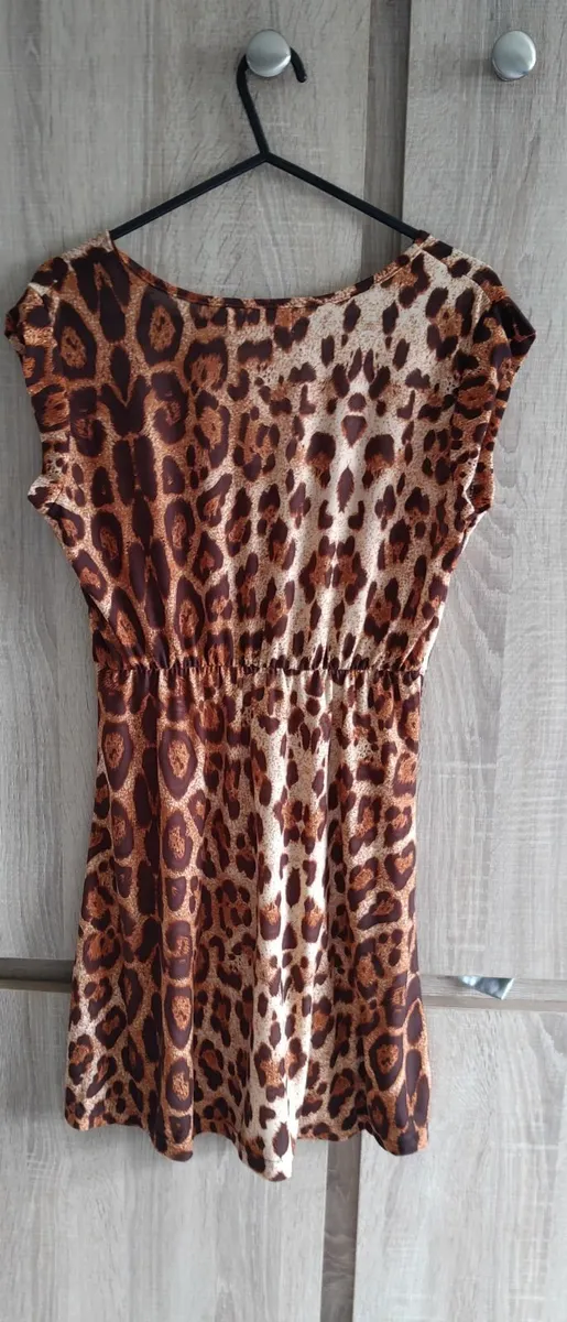 colourful shirt new fits size s and m - Image 1