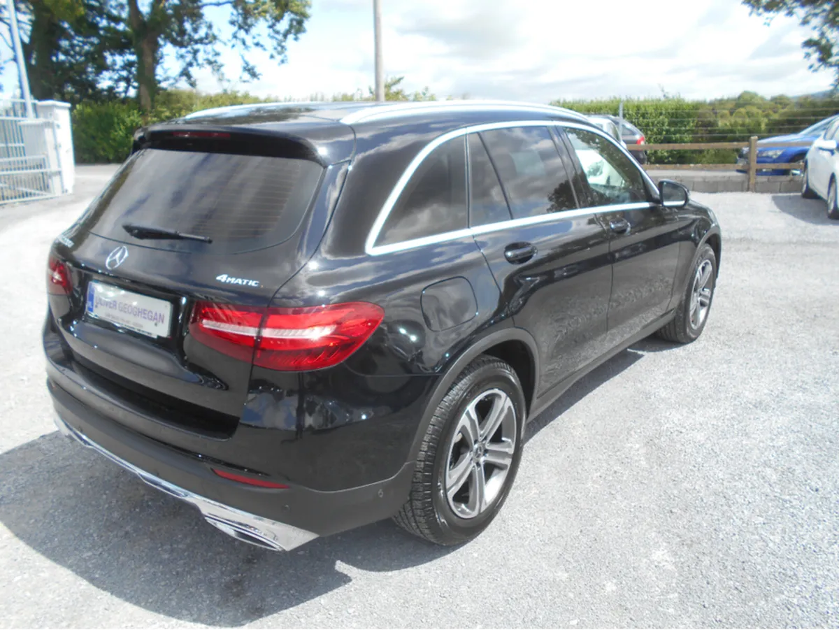 Mercedes-Benz GLC 220 D 4MATIC AUTO - Image 2