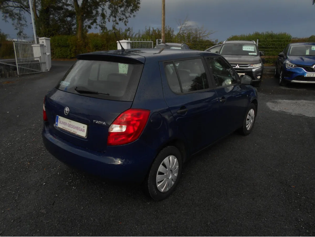 Skoda Fabia ACTIVE 1.2 - Image 2