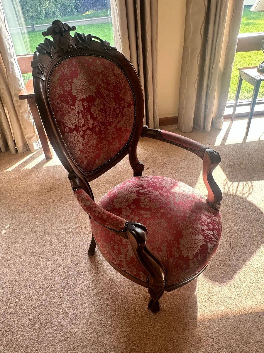 House clearance Various armchairs - Image 2