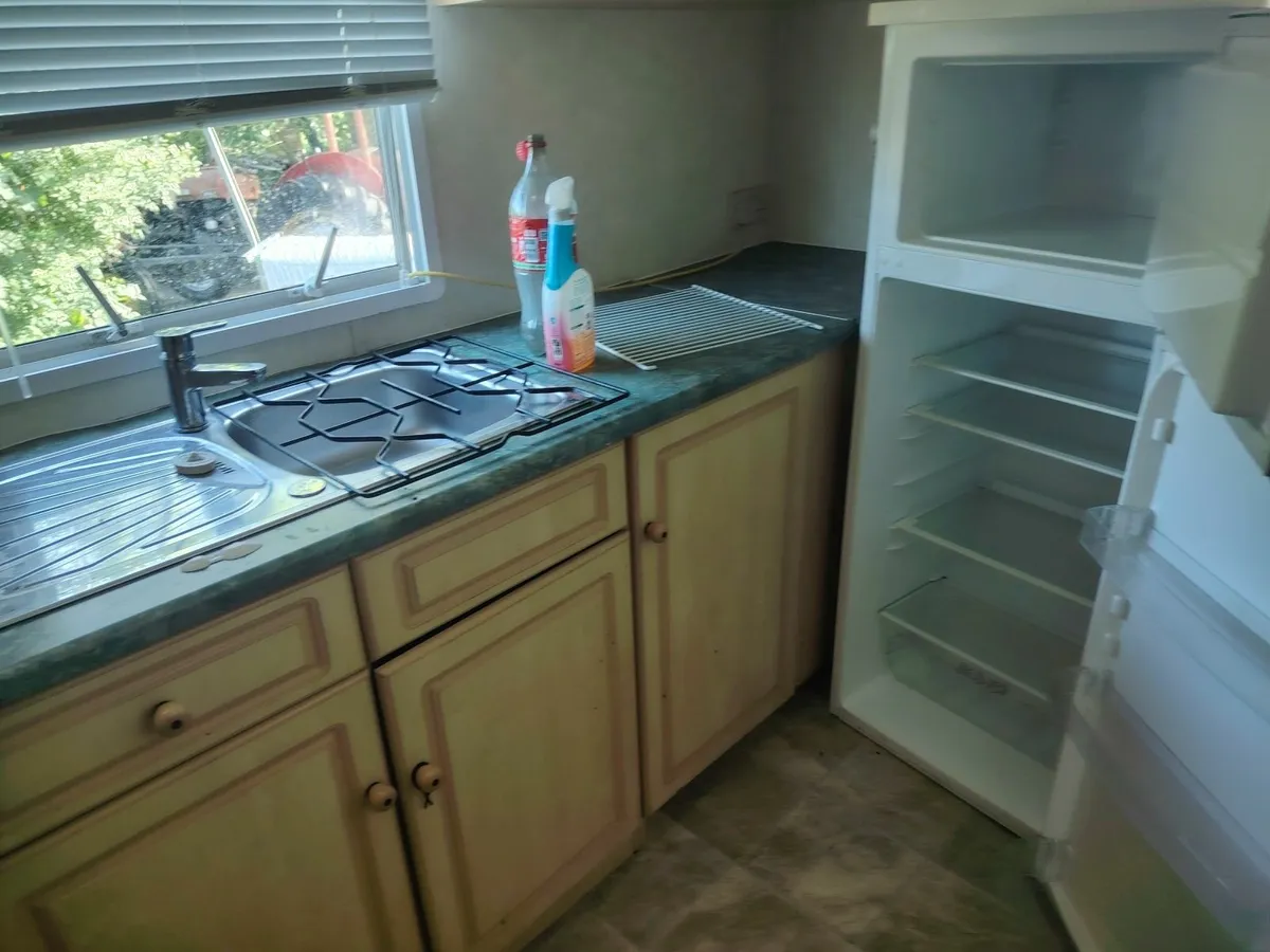 Mobile Home - Image 3
