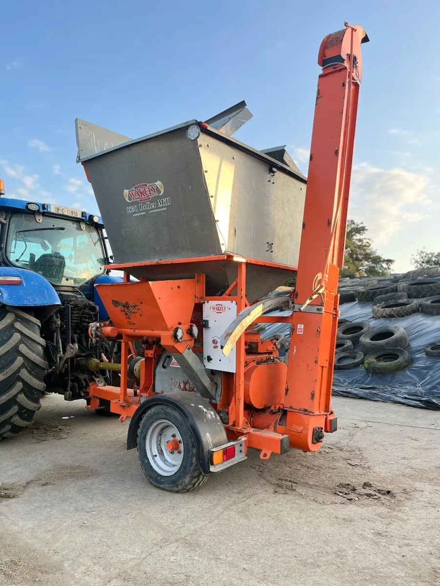 Wakely Grain Roller - Image 1