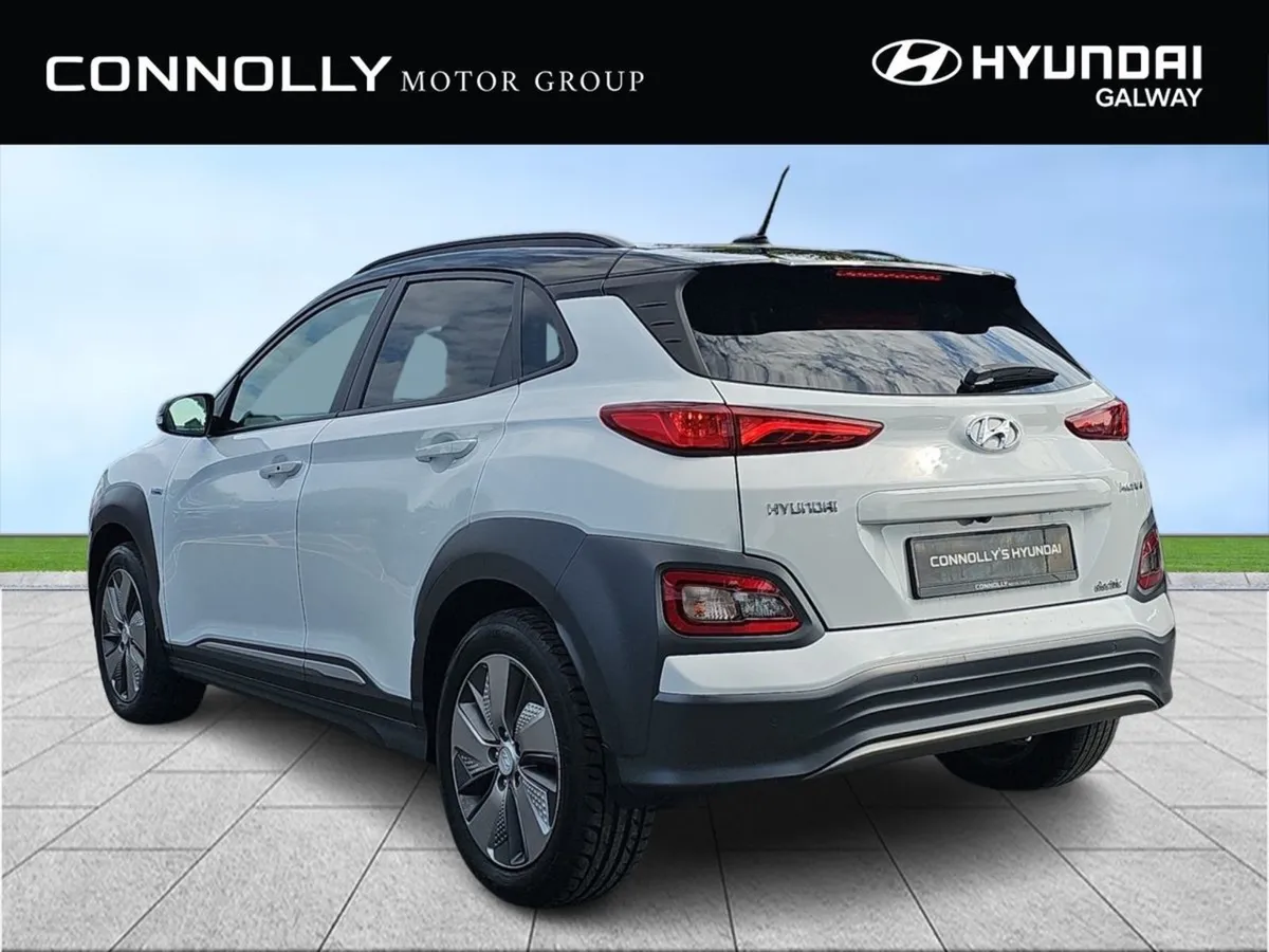 Hyundai Kona Kona EV 64 kWh Premium - Image 4