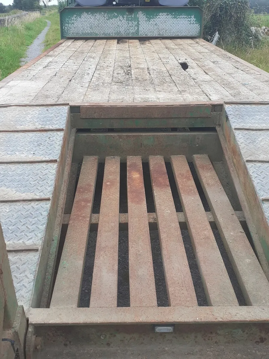 Low Loader - Image 3