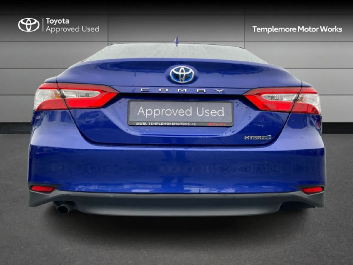 Toyota Camry CAMRY HYBRID SOL - Image 4