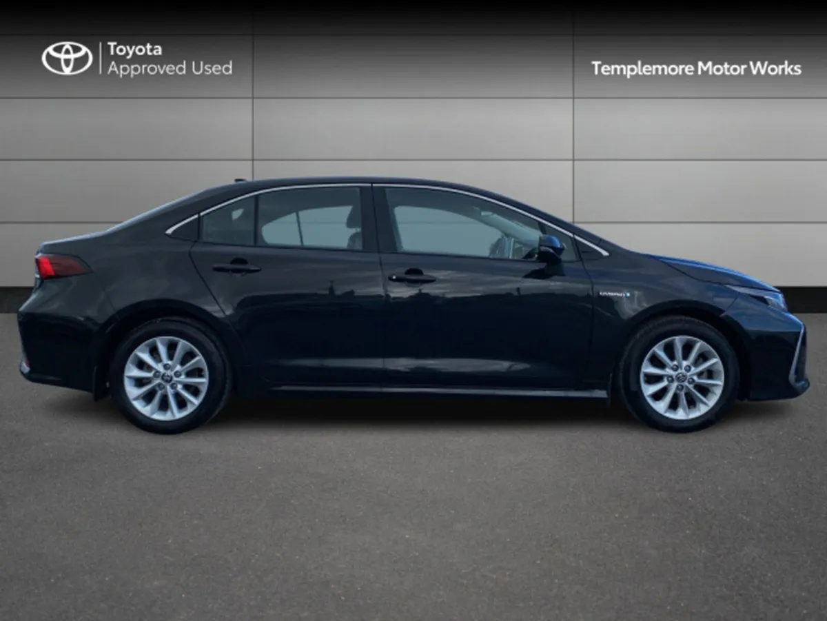 Toyota Corolla HYB LUNA SALOON 4DR AUTO - Image 3