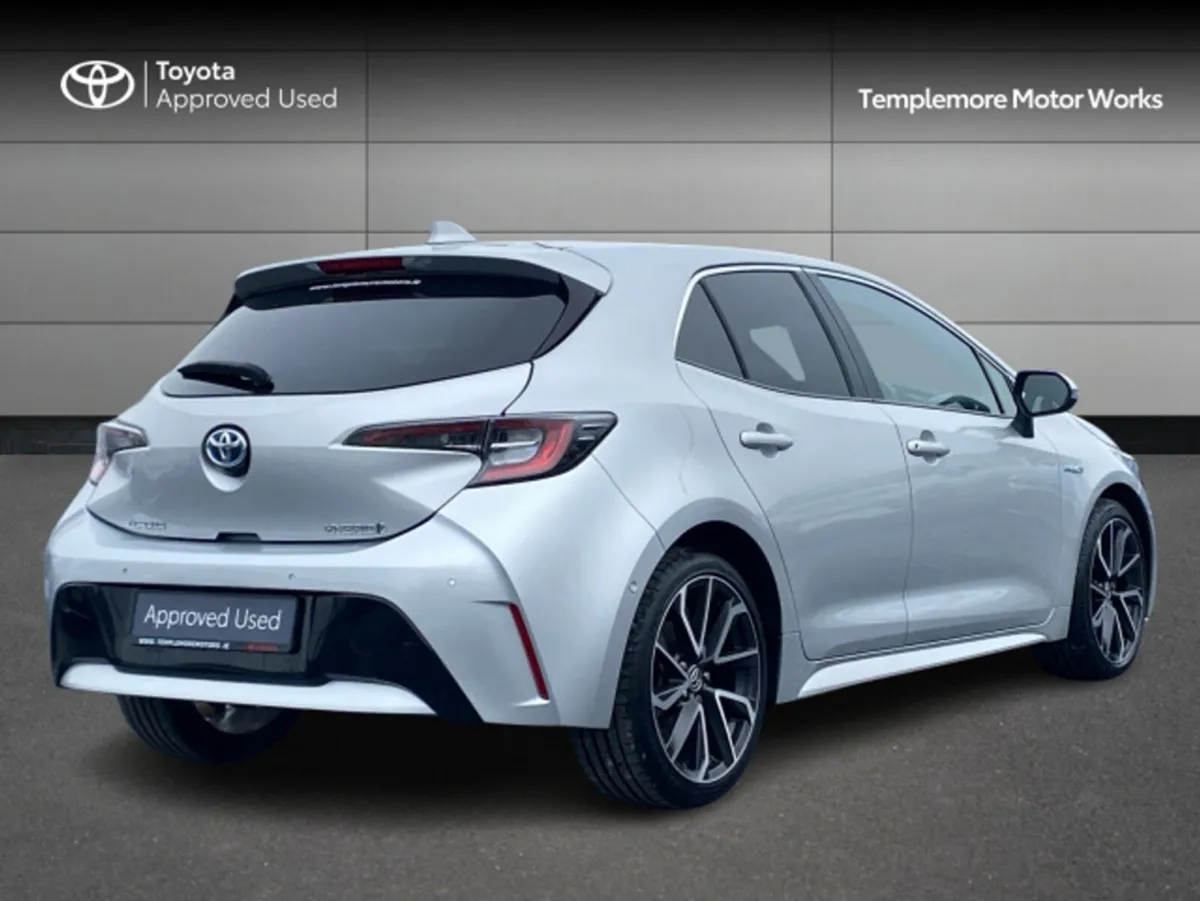 Toyota Corolla 1.8 HIGH SPEC COROLLA HATCH HYBRID - Image 2