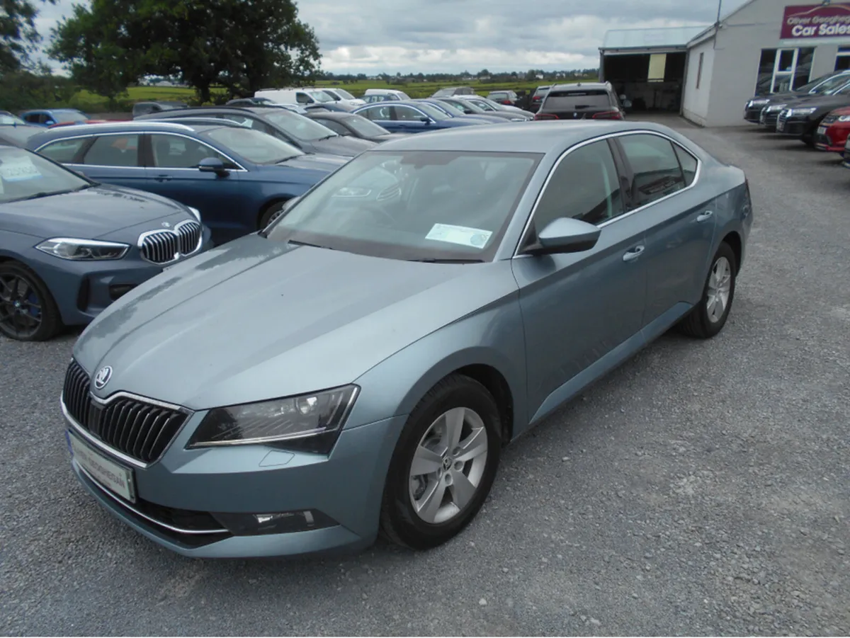 Skoda Superb AMBITION 1.6 TDI 120 BHP DSG (HEATED - Image 4
