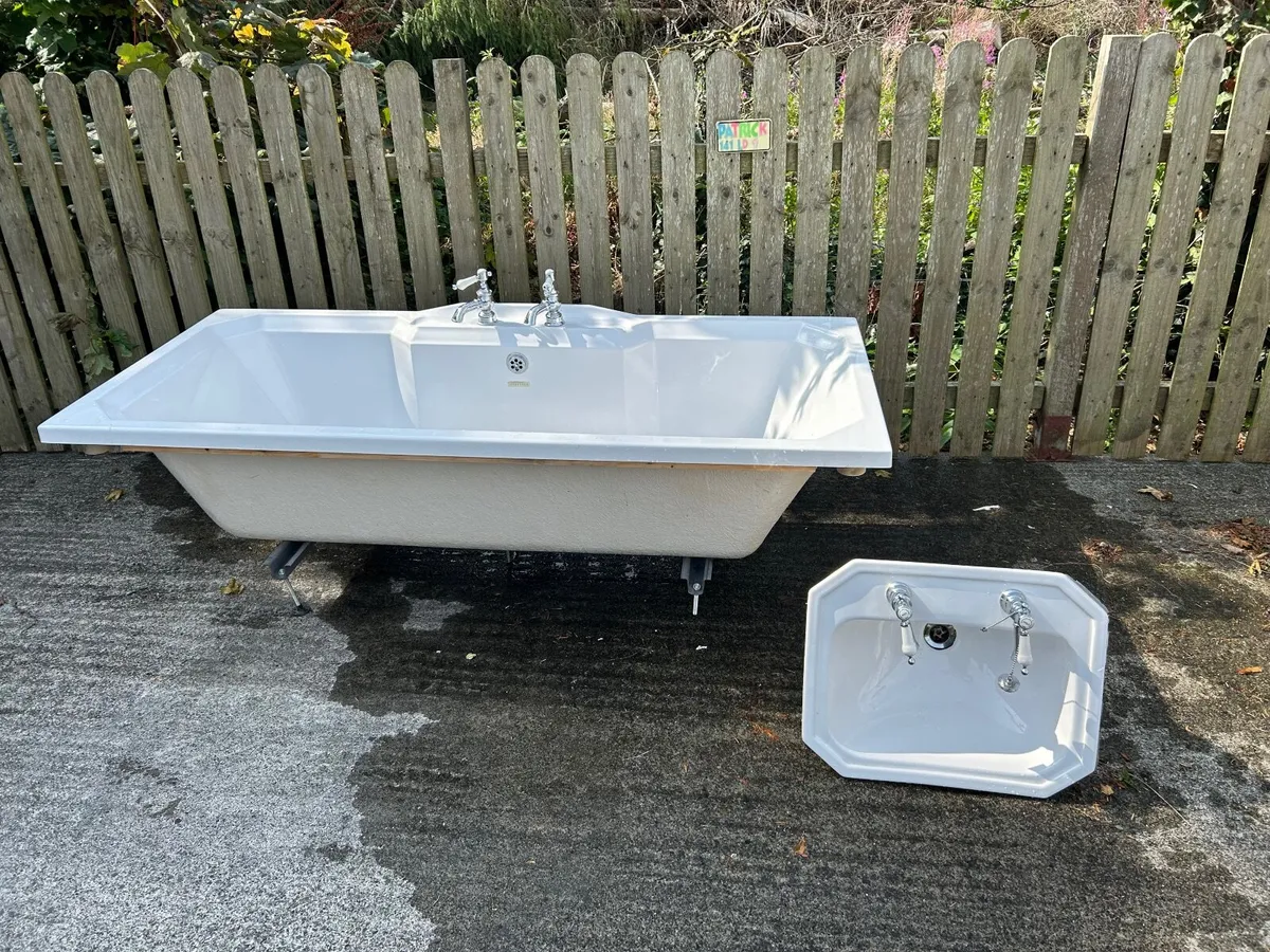 Bath - Image 2