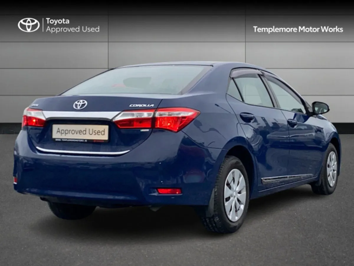 Toyota Corolla COROLLA 1.4D TERRA - Image 2