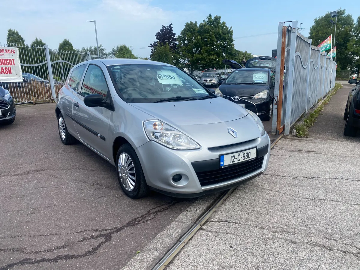 Renault Clio 2012 ONLY 138KLMS - Image 4