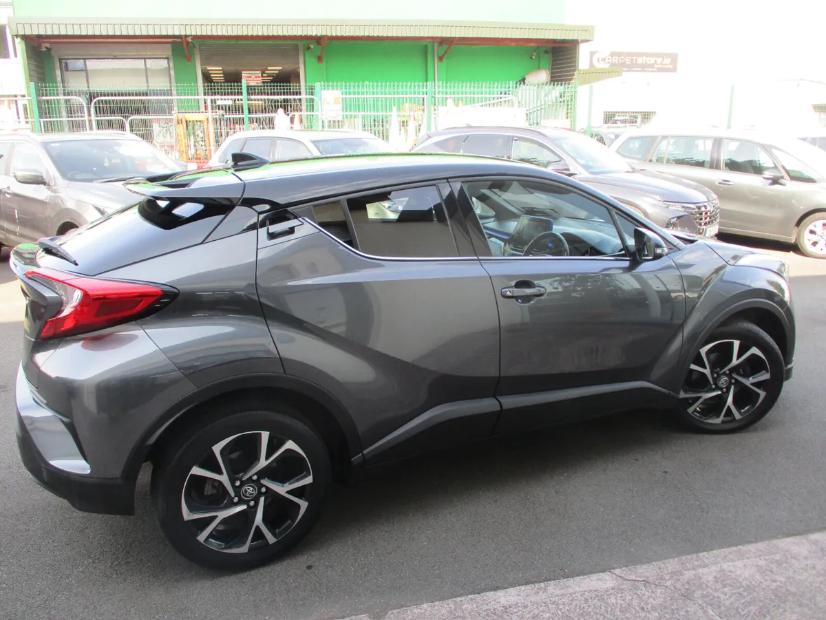 Toyota C-HR1.2T LUNA  SPORT 2018 - Image 4