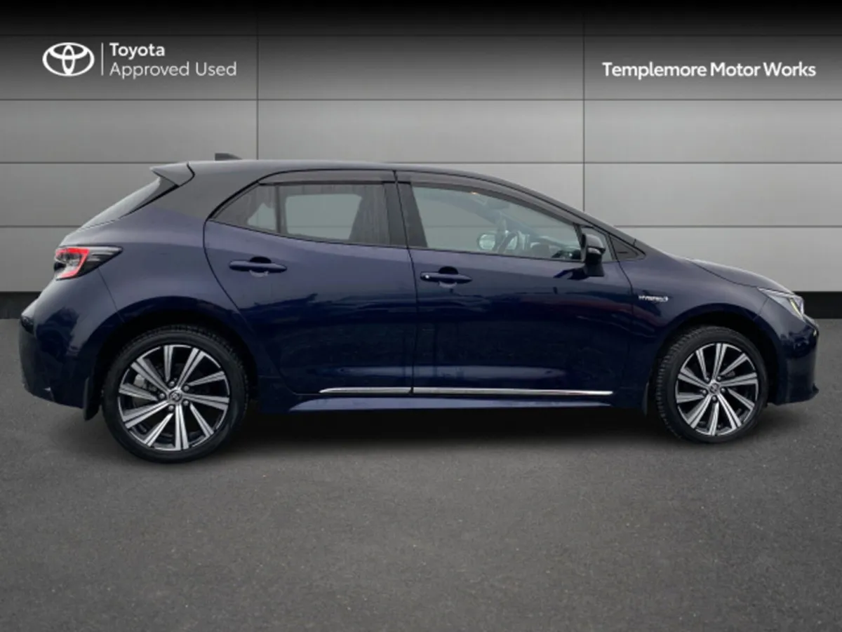 Toyota Corolla HYBRID L/SPORT HB 4DR AUTO - Image 3