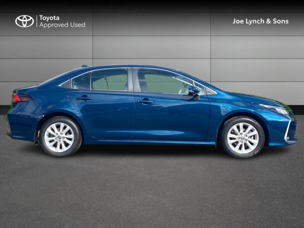 Toyota Corolla COROLLA SALOON LUNA - Image 3