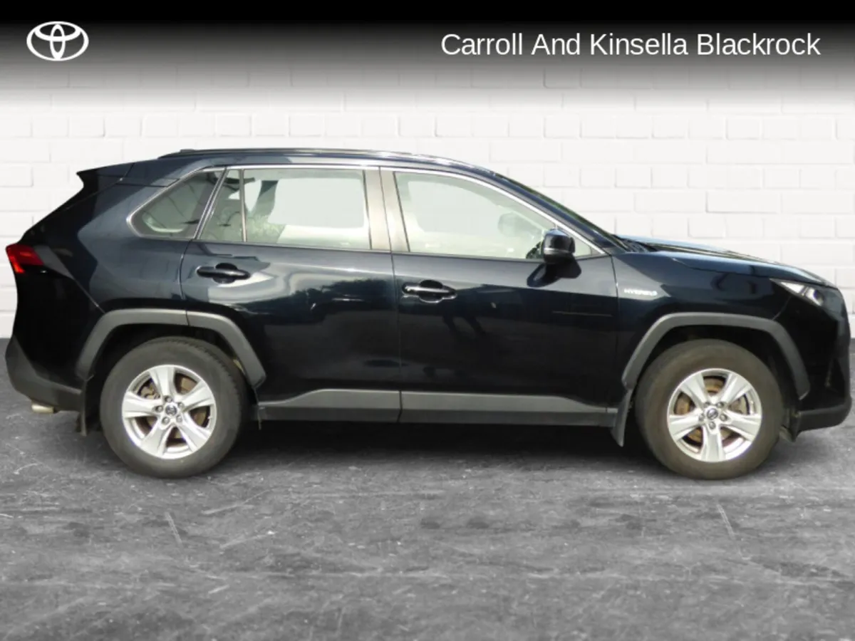 Toyota RAV4 Hybrid Luna 2WD - Image 3